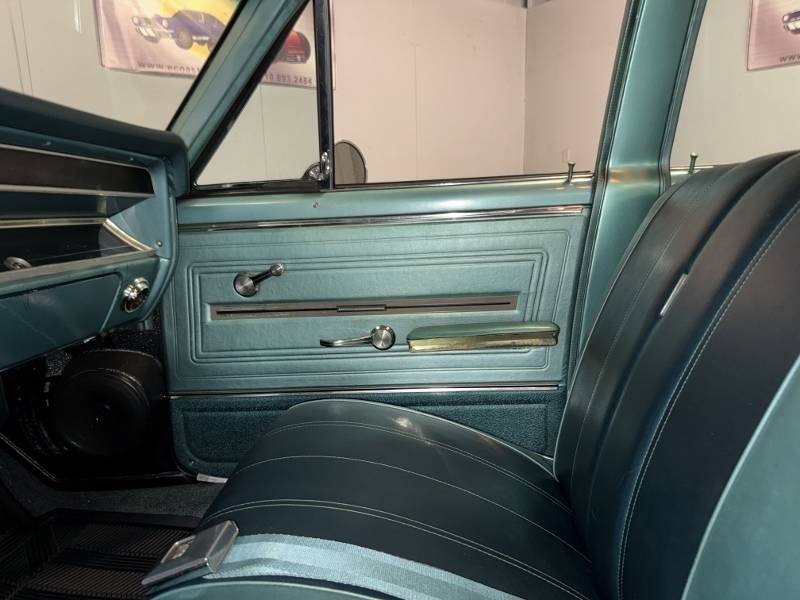 1966 Chevrolet Malibu Chevelle Station Wagon 9